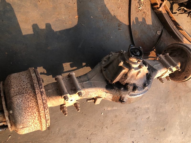 ขายเฟืองท้าย F 6ล้อ ของรถอีซูซุดั๊มพ์ สภาพสวยมากๆ