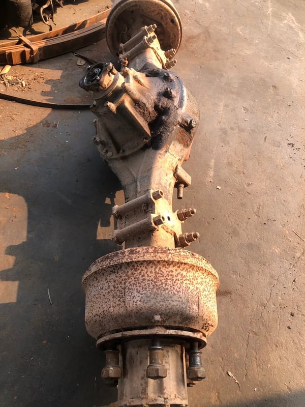 ขายเฟืองท้าย F 6ล้อ ของรถอีซูซุดั๊มพ์ สภาพสวยมากๆ