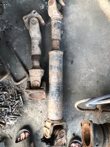 ขายสโลว์ของรถอีซูซุดั๊ม6ล้อ สภาพสวยพร้อมเพลาต่อเกียร์และเฟืองท้าย