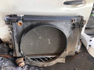 ขายอะไหล่นิสสันนาวาร่า NP300 ราคาถูก ขายอะไหล่นิสสันนาวาร่า NP300 ราคาถูก