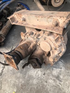 ขายสโลว์ของรถอีซูซุดั๊ม6ล้อ สภาพสวยพร้อมเพลาต่อเกียร์และเฟืองท้าย