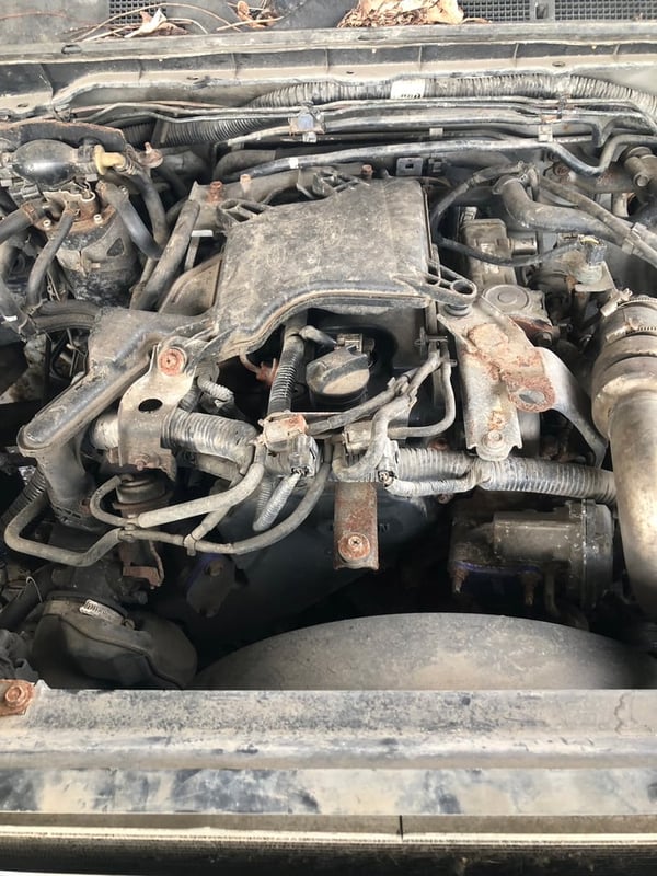 ขายเครื่องพร้อมเกียร์NAVARA NP300 