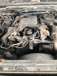 ขายเครื่องพร้อมเกียร์NAVARA NP300 