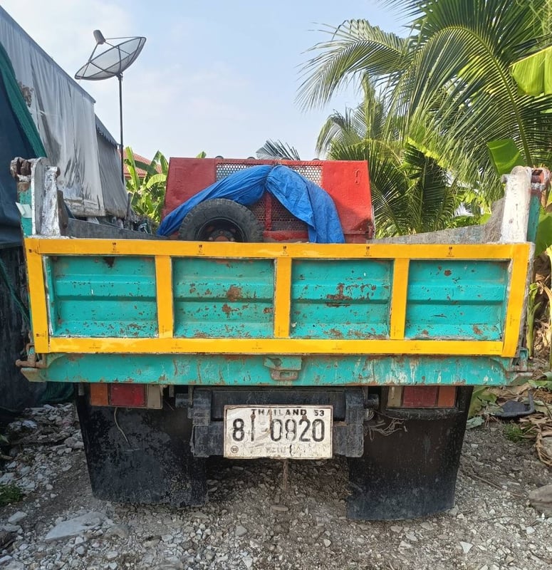 ขายรถหกล้อดั้มพ์ 3 คิว ปี 60 เครื่อง 150 แรง ขายรถหกล้อดั้มพ์ 3 คิว ปี 60 เครื่อง 150 แรง