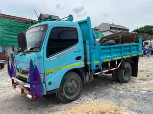 ขายรถหกล้อดั้มพ์ 3 คิว ปี 61 เครื่อง 150 แรง