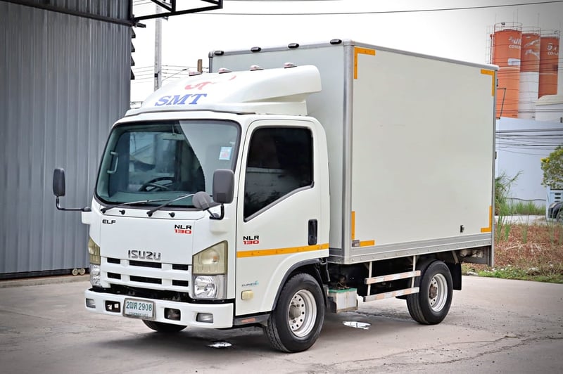 ISUZU NLR(4 ล้อไม่ติดเวลา)