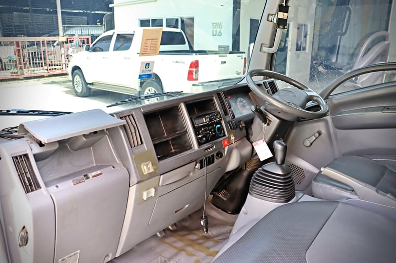 ISUZU NLR 130 แรง (4ล้อไม่1.9ติดเวลา)