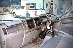 ISUZU NLR 130 แรง (4ล้อไม่1.9ติดเวลา)