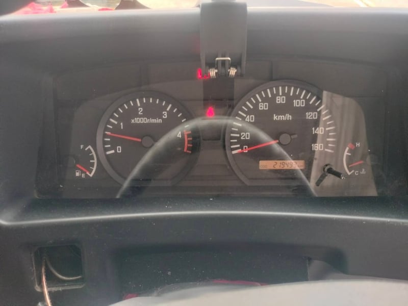 ISUZU NMR 130แรงม้า รถบรรทุก 6ล้อ ตู้แห้ง ปี2020