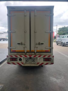 ISUZU NMR 130แรงม้า รถบรรทุก 6ล้อ ตู้แห้ง ปี2020