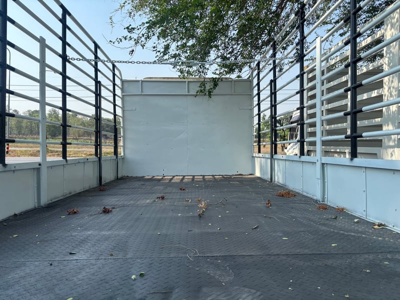 HINO NQR 175แรง ปี56 5.60ม.