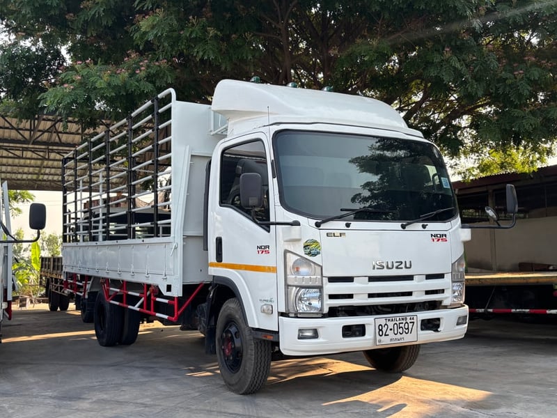 HINO NQR 175แรง ปี56 5.60ม.