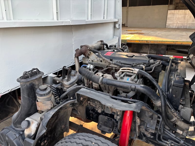 HINO NQR 175แรง ปี56 5.60ม.