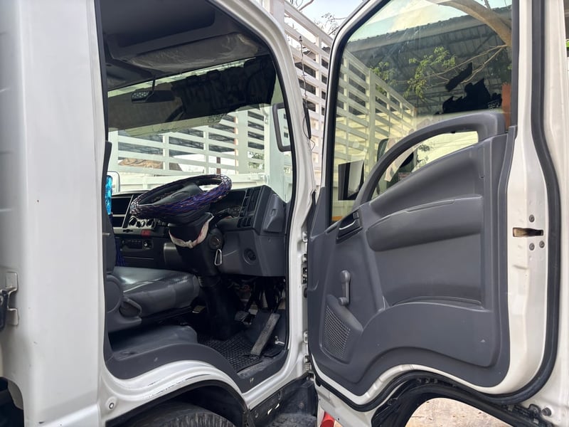 รถดั้มพ์ NMR 130แรง ปี59 