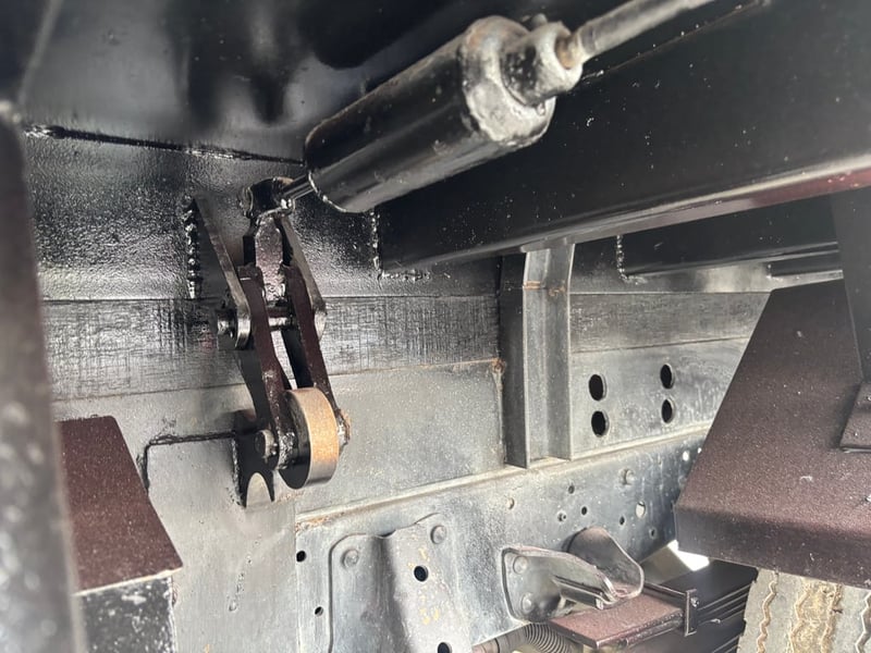 รถดั้มพ์ NMR 130แรง ปี59 