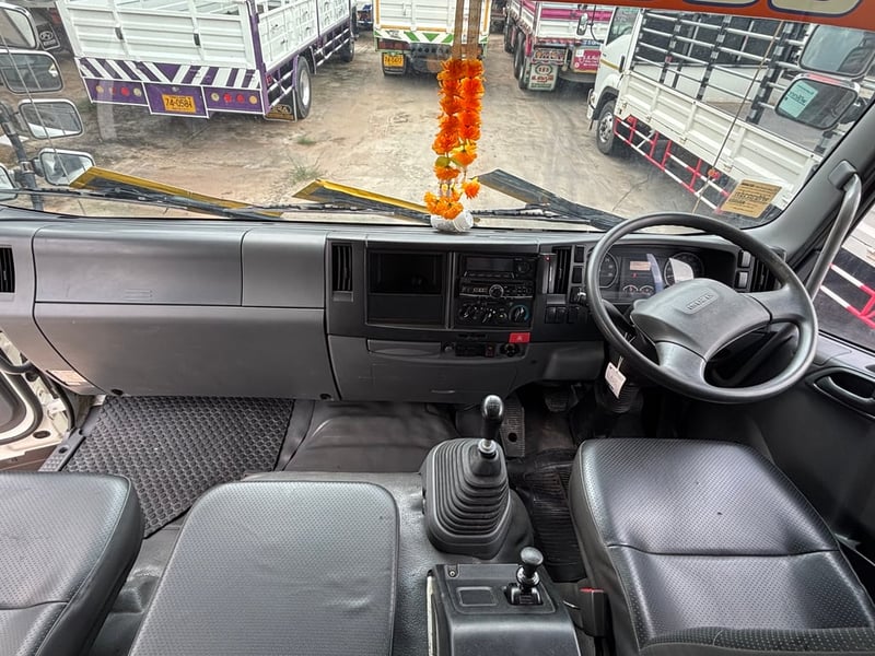 FVM 300แรง ปี61 6.50ม. (เพลาเดียวไม่ดั้ม) ฟรีค่าจัดค่าโอน ‼️