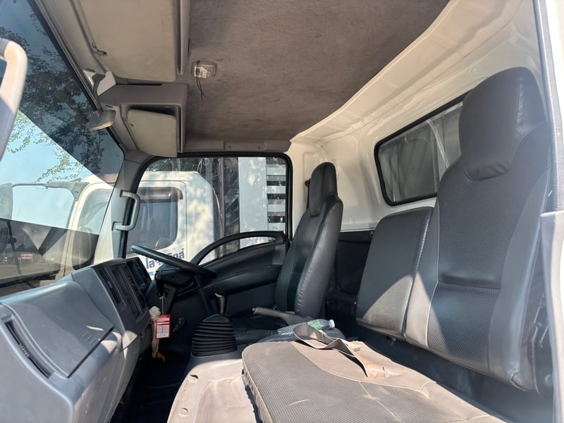 HINO NQR 175แรง ปี56 5.60ม.