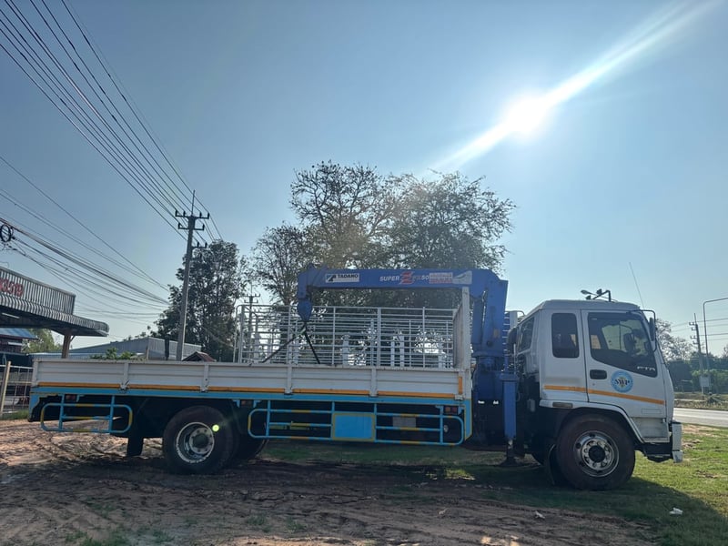 รถหกล้อเครน TADANO FTR 195แรง ปี48  7.50ม.