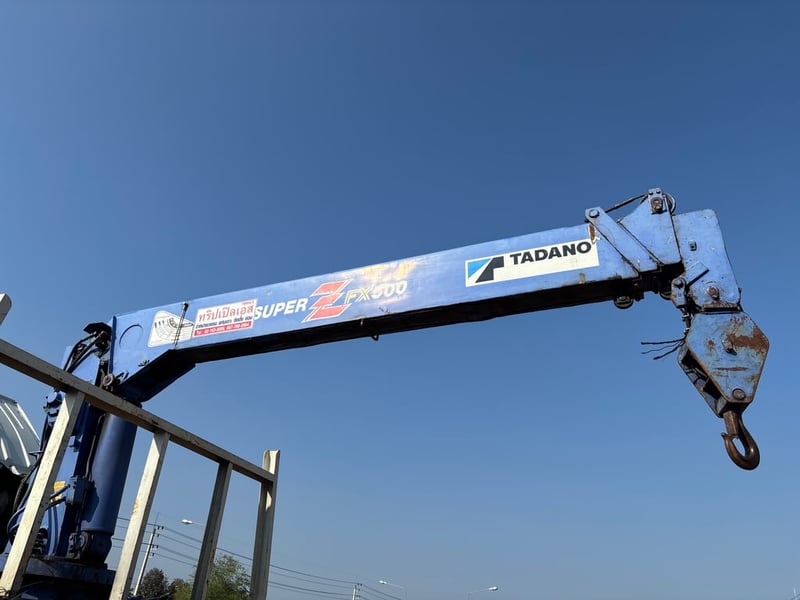 รถหกล้อเครน TADANO FTR 195แรง ปี48  7.50ม.