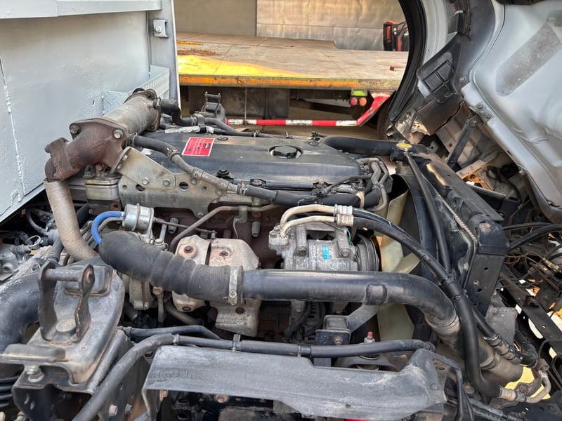 HINO NQR 175แรง ปี56 5.60ม.