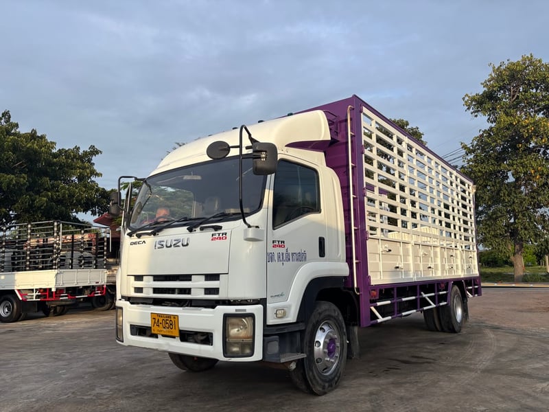 ISUZU FTR 240แรง ปี52 7.30ม. กระบะคอก