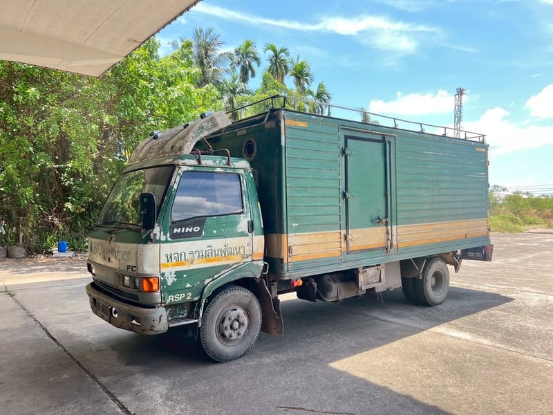 HINO FC รถบรรทุก 6ล้อ ตู้แห้ง ปี1996