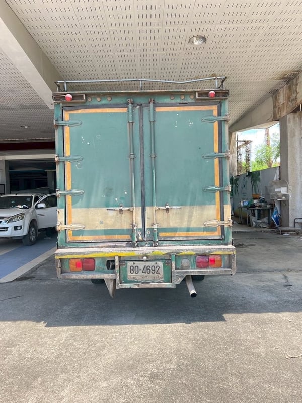 HINO FC รถบรรทุก 6ล้อ ตู้แห้ง ปี1996