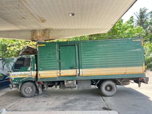 HINO FC รถบรรทุก 6ล้อ ตู้แห้ง ปี1996