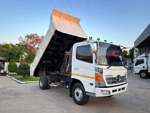 6 ล้อ Hino FC9J 175 แรง ปี 54 เครื่องแน่นๆ ดั้มสวยๆ ภายในสวย เครื่องแน่นๆ รถพร้อมใช้งาน เอกสารพร้อมโอน