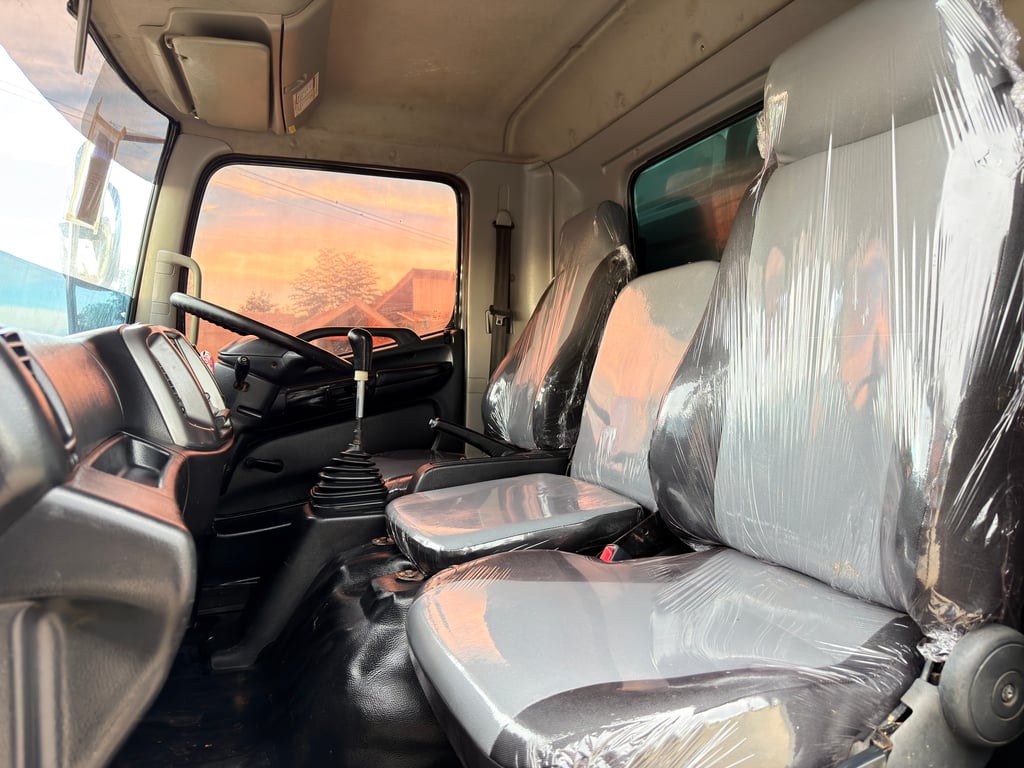 6 ล้อ Hino FC9J 175 แรง ปี 54 เครื่องแน่นๆ ดั้มสวยๆ ภายในสวย เครื่องแน่นๆ รถพร้อมใช้งาน เอกสารพร้อมโอน 6 ล้อ Hino FC9J 175 แรง ปี 54 เครื่องแน่นๆ ดั้มสวยๆ ภายในสวย เครื่องแน่นๆ รถพร้อมใช้งาน เอกสารพร้อมโอน