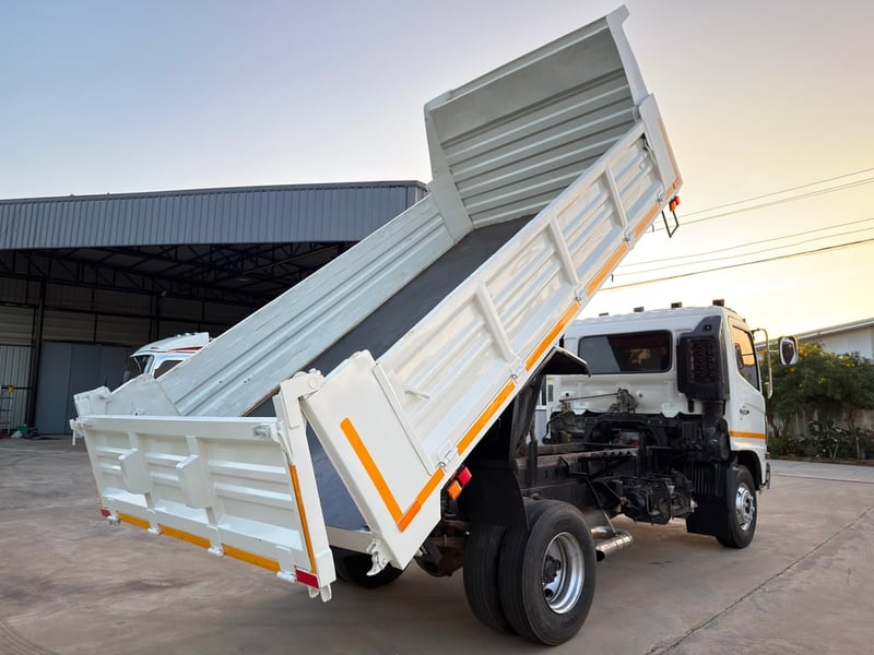 6 ล้อ Hino FC9J 175 แรง ปี 54 เครื่องแน่นๆ ดั้มสวยๆ ภายในสวย เครื่องแน่นๆ รถพร้อมใช้งาน เอกสารพร้อมโอน