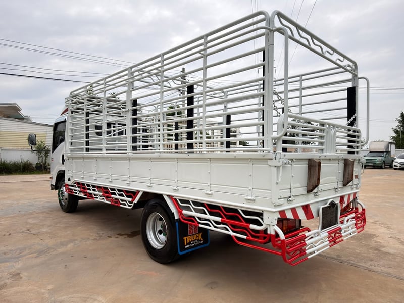 6 ล้อ NPR 150 ปี 63  กระบะเหล็กยาว 5 เมตร รถพร้อมใช้งาน ภายในเต็มสวย เครื่องแน่นๆ ช่วงล่างแน่น เอกสารพร้อมโอน