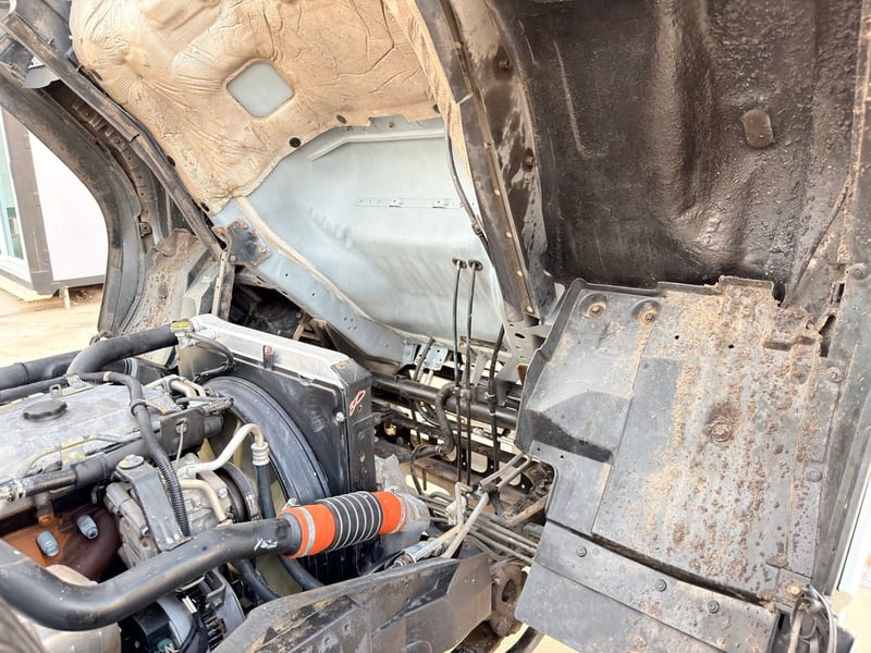 6 ล้อ FRR 210 ปี 58 กระบะเหล็กยาว 6.50 เมตร เปิดได้รอบ รถห้างแต่งโฉมใหม่ ไฟหน้าโปรเจคเตอร์ สภาพสวย ภายในเต็ม เครื่องดี ช่วงล่าง