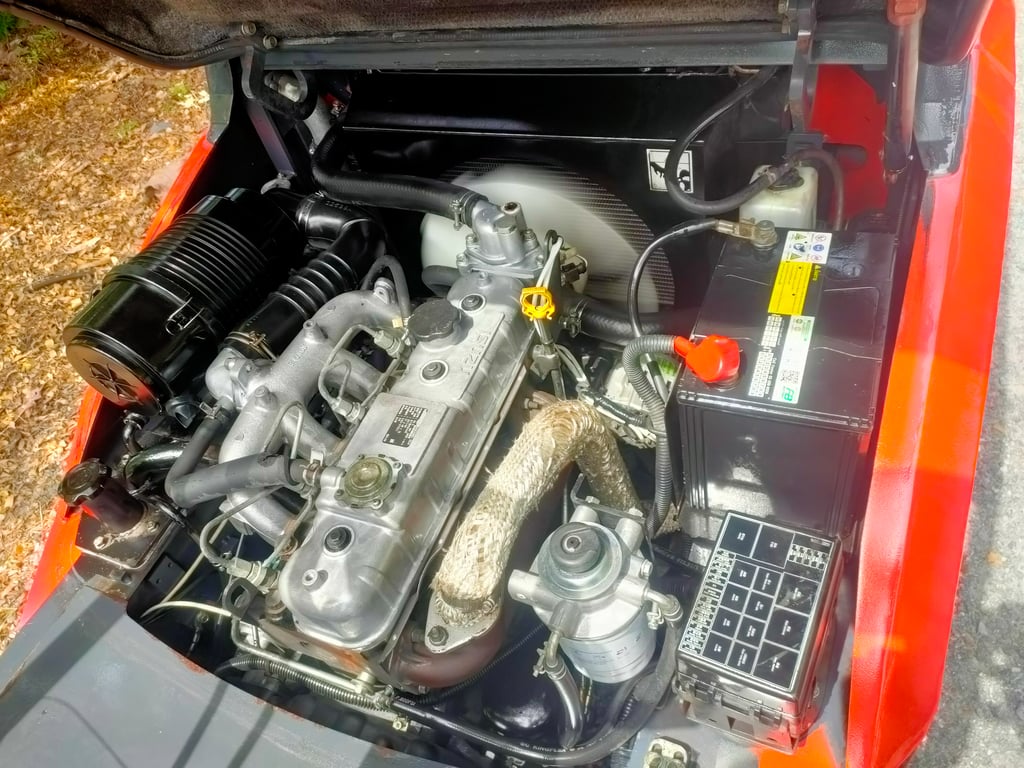 เครื่องดีเซลอีซูซูเดิมๆทั้งคันใหม่มากๆ เครื่องดีเซลอีซูซูเดิมๆทั้งคันใหม่มากๆ