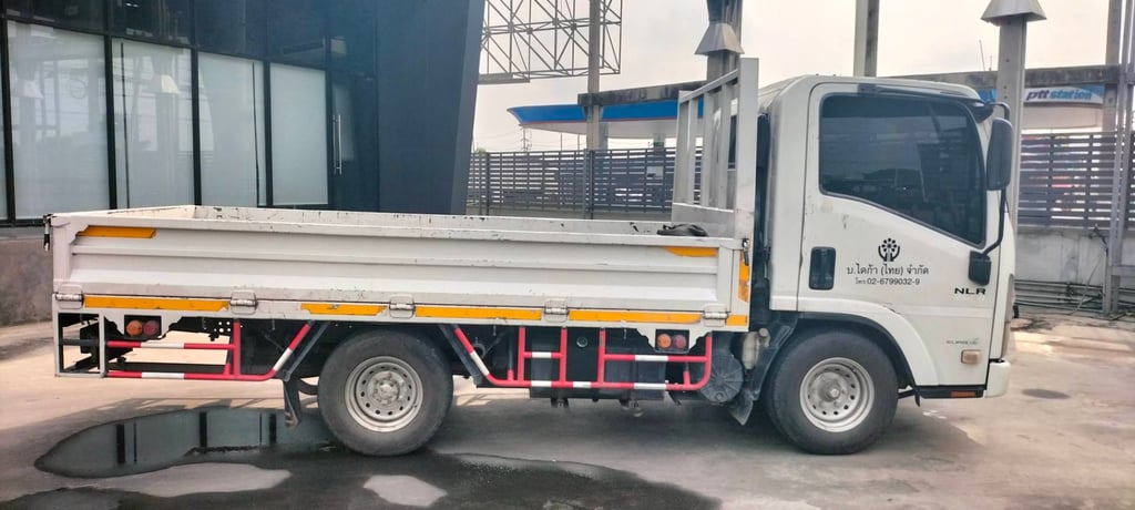 ISUZU NLR ปี53 เครื่องยนต์ 130 แรงม้า กระบะบรรทุกป้ายเล็กไม่ติดเวลา ติดต่อ 098-9969166 ISUZU NLR ปี53 เครื่องยนต์ 130 แรงม้า กระบะบรรทุกป้ายเล็กไม่ติดเวลา ติดต่อ 098-9969166