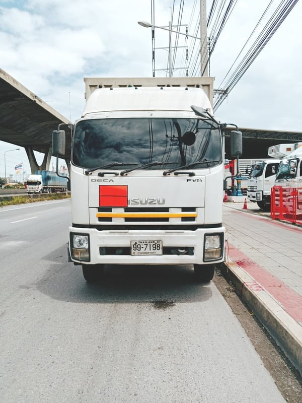 ISUZU FVM 240แรงม้า รถบรรทุก 10ล้อ ตู้แห้ง ปี2011