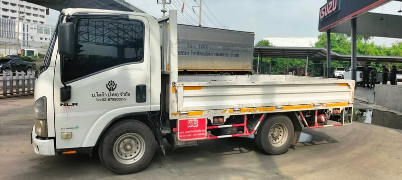 ISUZU NLR ปี53 เครื่องยนต์ 130 แรงม้า กระบะบรรทุกป้ายเล็กไม่ติดเวลา ติดต่อ 098-9969166