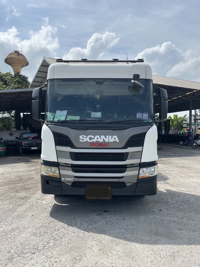 SCANIA P360 360แรงม้า รถบรรทุก หัวลาก 10ล้อ หัวลาก เฉพาะหัว ปี2020 เลขไมล์น้อยกว่า 800,000 กม. SCANIA P360 360แรงม้า รถบรรทุก หัวลาก 10ล้อ หัวลาก เฉพาะหัว ปี2020 เลขไมล์น้อยกว่า 800,000 กม.