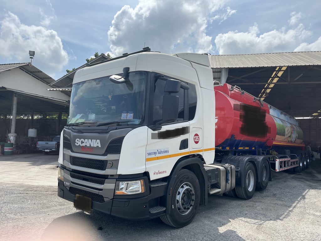 SCANIA P360 360แรงม้า รถบรรทุก หัวลาก 10ล้อ หัวลาก เฉพาะหัว ปี2020 เลขไมล์น้อยกว่า 800,000 กม. SCANIA P360 360แรงม้า รถบรรทุก หัวลาก 10ล้อ หัวลาก เฉพาะหัว ปี2020 เลขไมล์น้อยกว่า 800,000 กม.