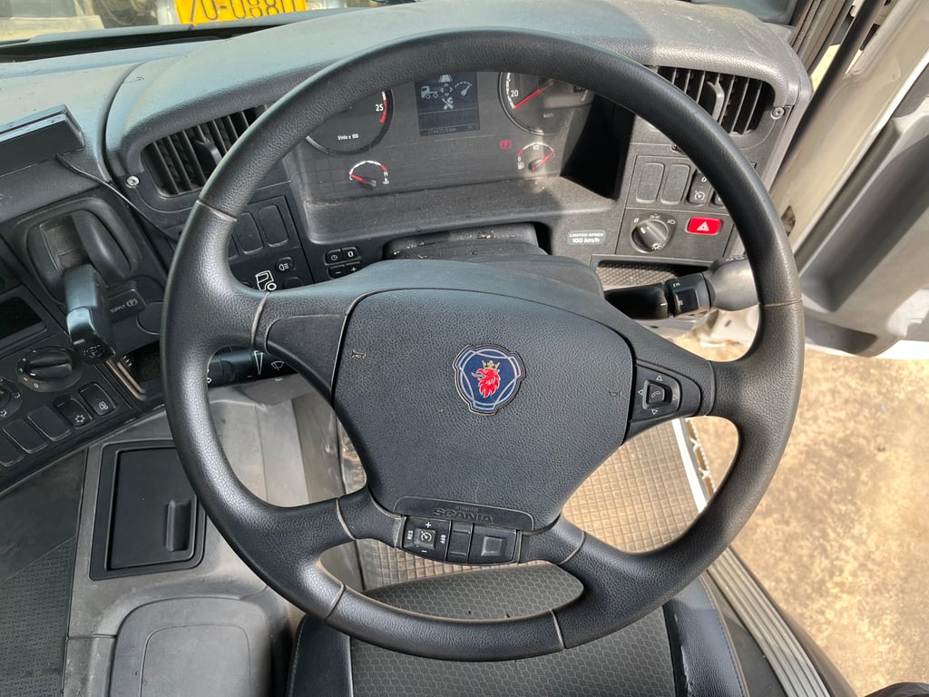 SCANIA P360 360แรงม้า รถบรรทุก หัวลาก 10ล้อ หัวลาก เฉพาะหัว ปี2019 เลขไมล์น้อยกว่า 800,000 กม.