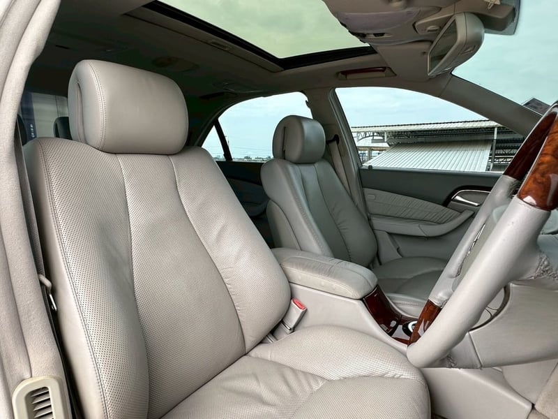 Mercedes-Benz S500 Sunroof "Long Wheel Base" (W220) 5.0L V8