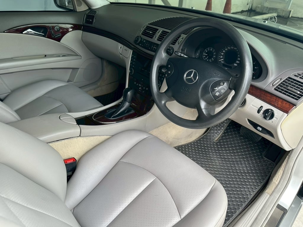 Mercedes-Benz E220 2.2L CDI Classic (W211)