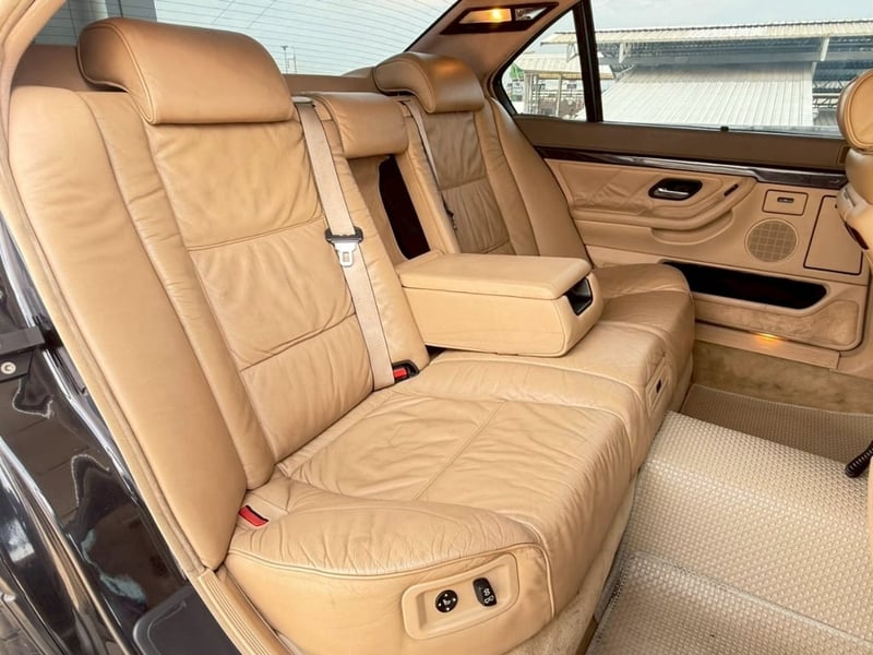 BMW 740iL Long Wheel Base Alpina Look B12 (E38) ตัวรถ 740 แท้ๆ 4.4L V8