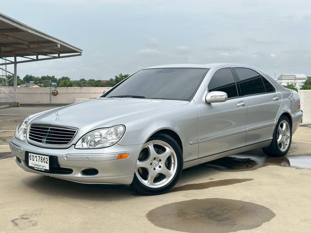 Mercedes-Benz S500 Sunroof "Long Wheel Base" (W220) 5.0L V8 Mercedes-Benz S500 Sunroof "Long Wheel Base" (W220) 5.0L V8