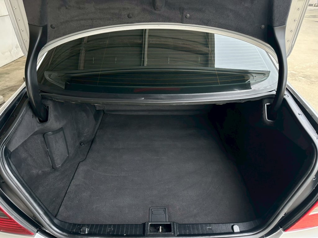Mercedes-Benz E220 2.2L CDI Classic (W211)