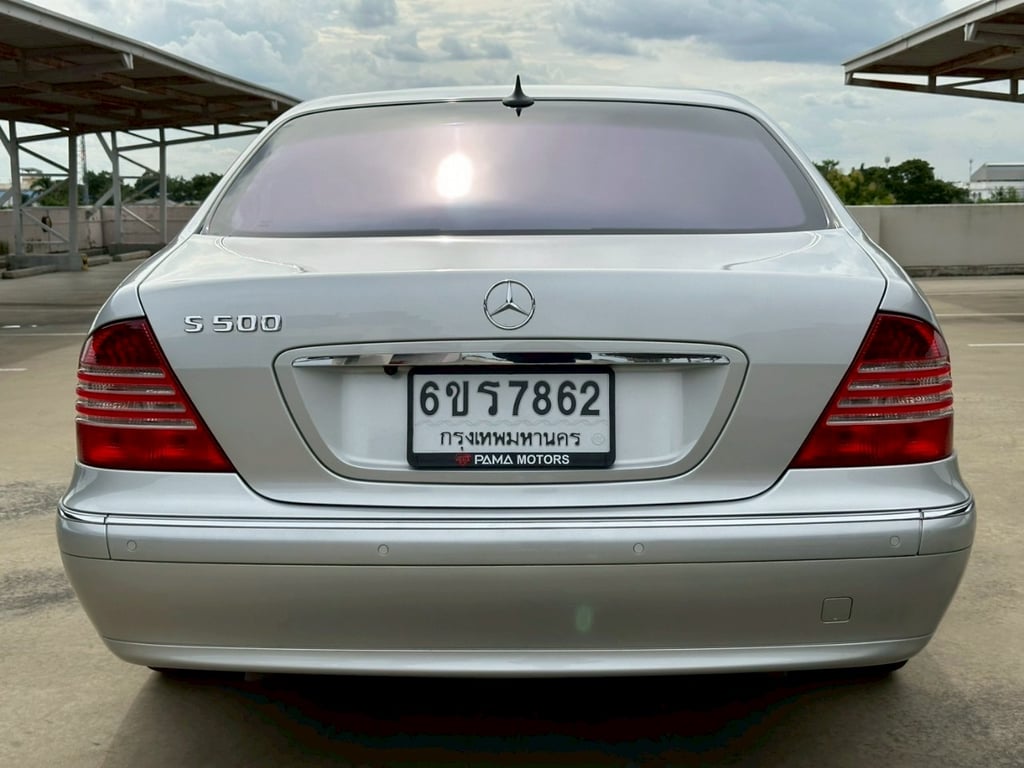 Mercedes-Benz S500 Sunroof "Long Wheel Base" (W220) 5.0L V8 Mercedes-Benz S500 Sunroof "Long Wheel Base" (W220) 5.0L V8