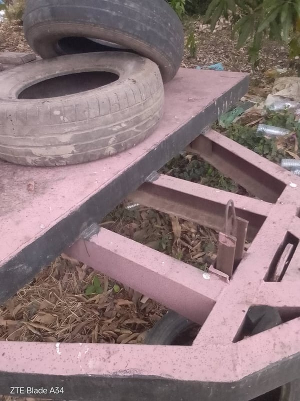 เทรนเลอร์ 8 ล้อ  