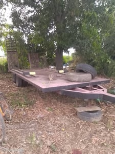 เทรนเลอร์ 8 ล้อ  