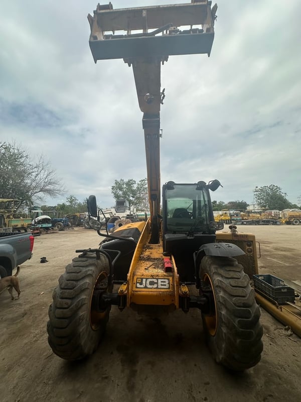 รถเทเลแฮนด์เลอร์ JCB
