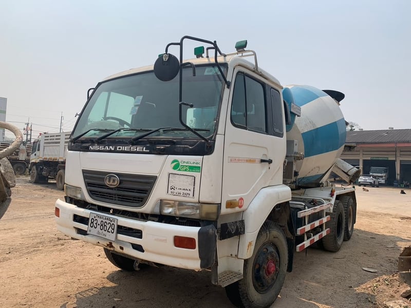 รถโม่ปูน ใช้งานเอง รถโม่ปูน ใช้งานเอง